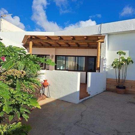 Apartamento Valentina Tías Buitenkant foto