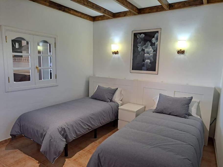 Apartamento Valentina Tías Buitenkant foto