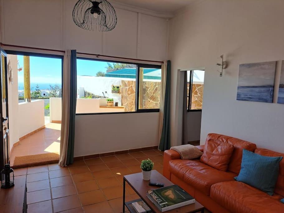 Apartamento Valentina Tías Buitenkant foto