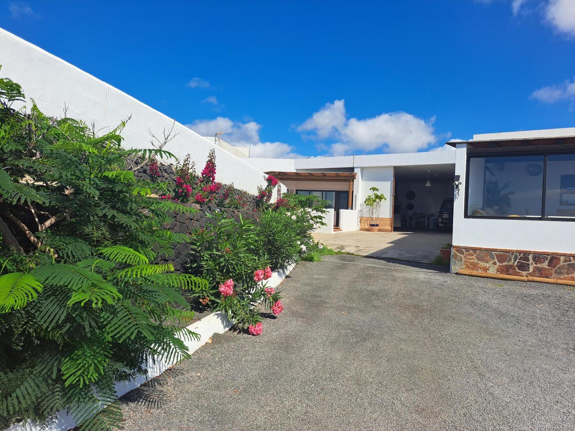Apartamento Valentina Tías Buitenkant foto