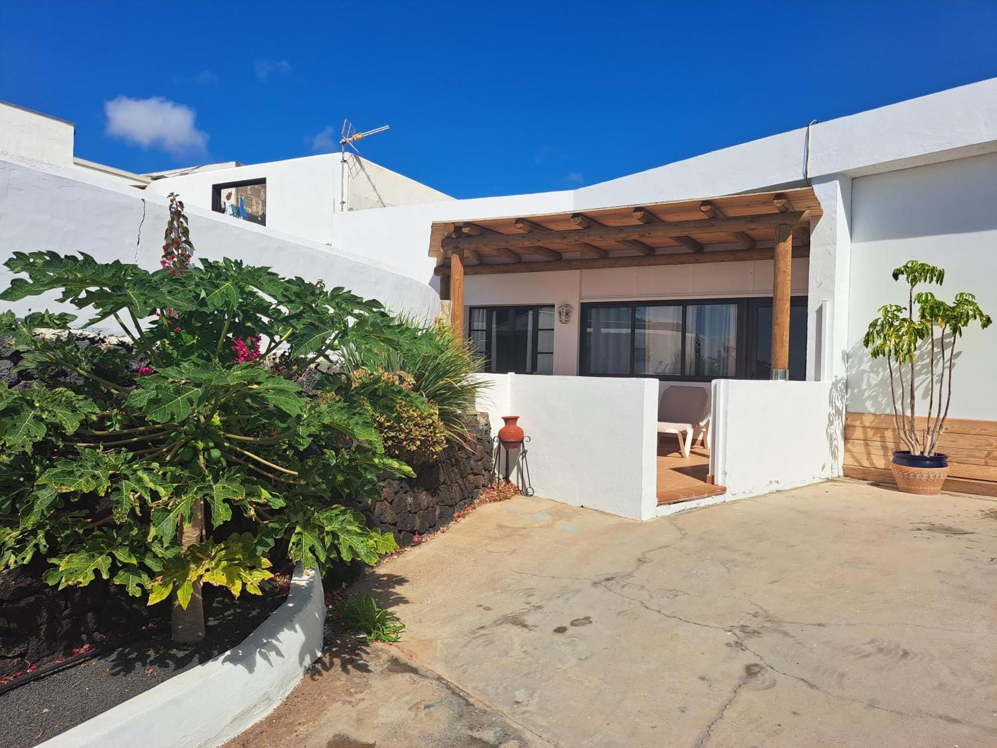 Apartamento Valentina Tías Buitenkant foto